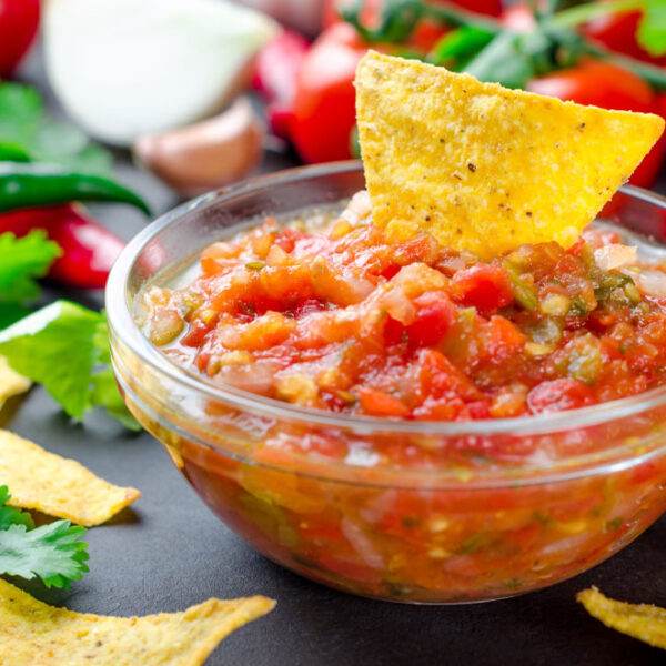 Nachos con pico de gallo